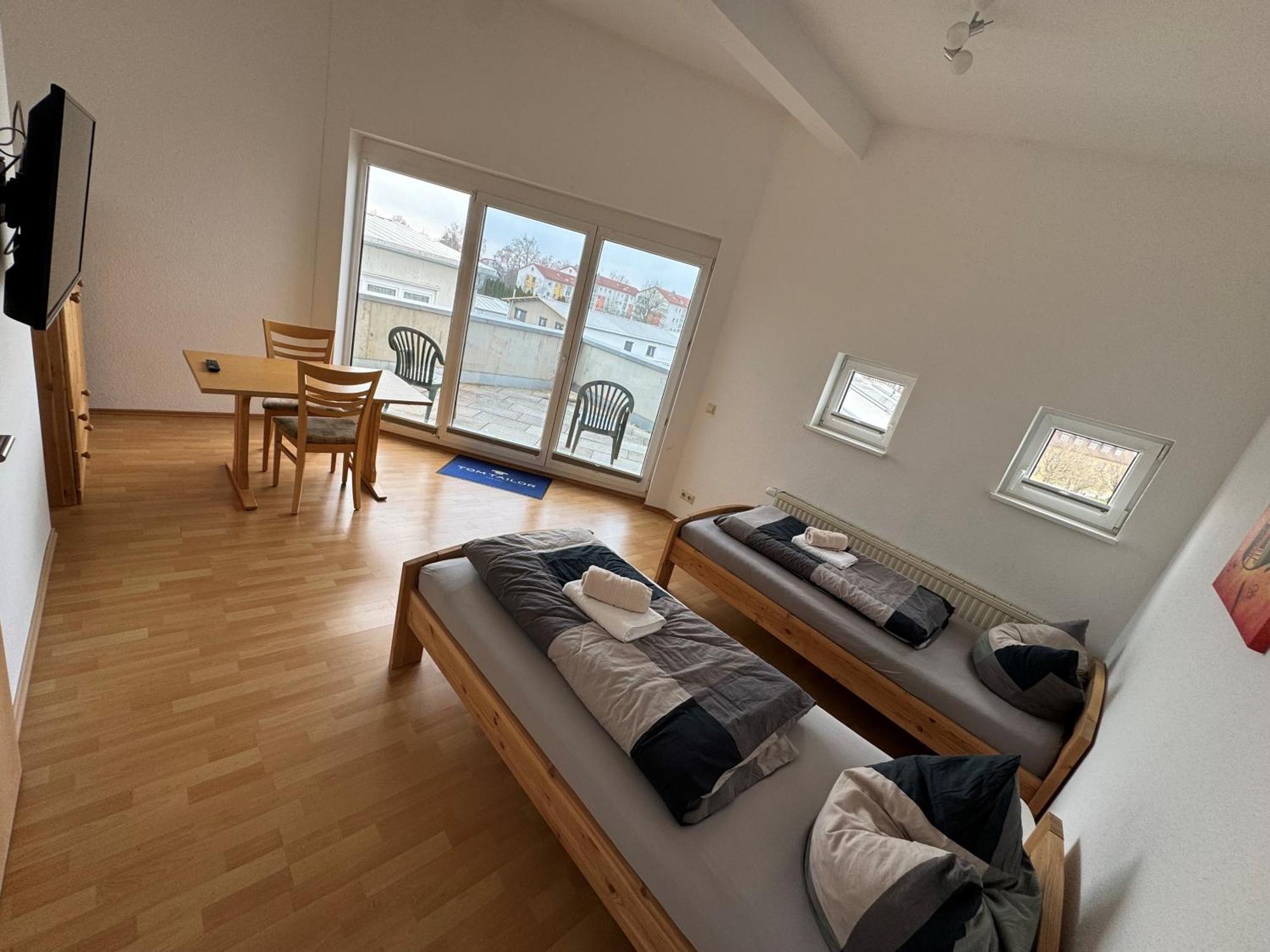 Pension Schweizer Laupheim Εξωτερικό φωτογραφία