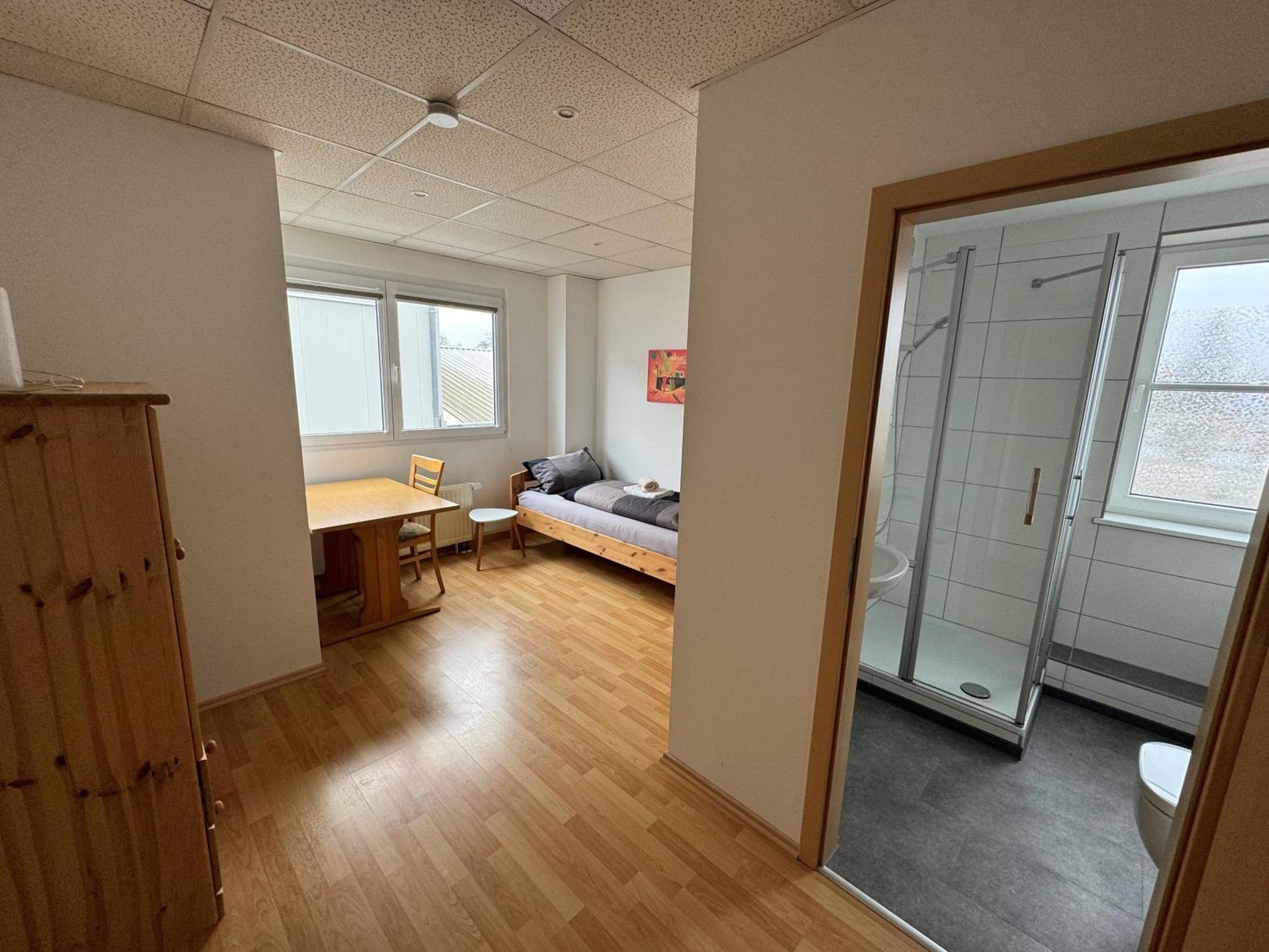 Pension Schweizer Laupheim Εξωτερικό φωτογραφία