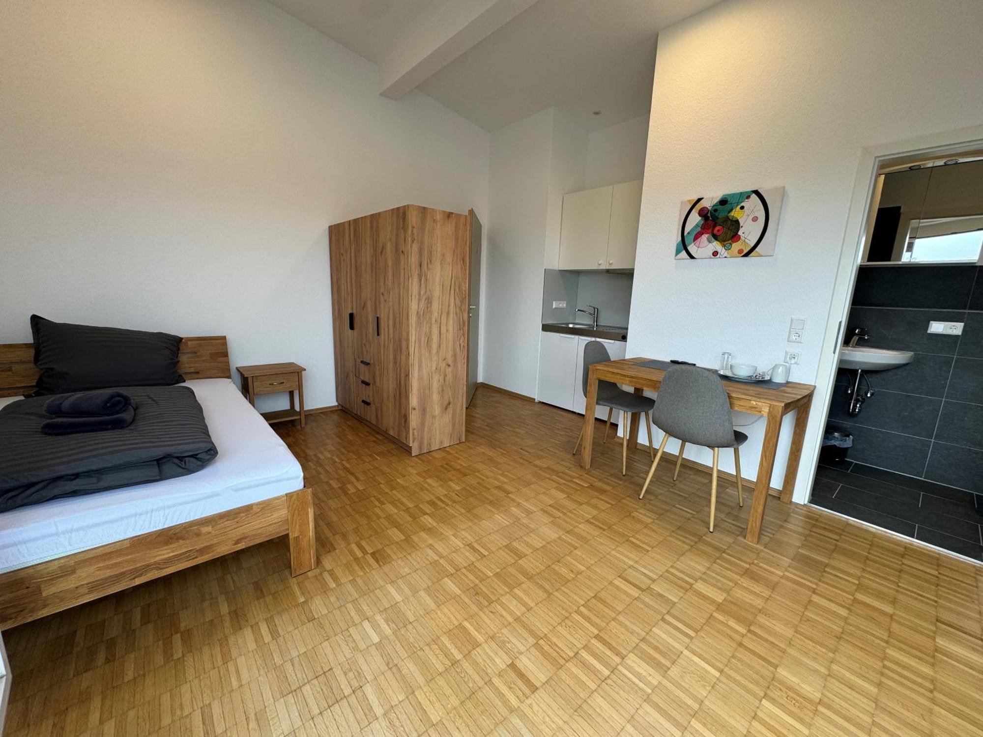 Pension Schweizer Laupheim Εξωτερικό φωτογραφία